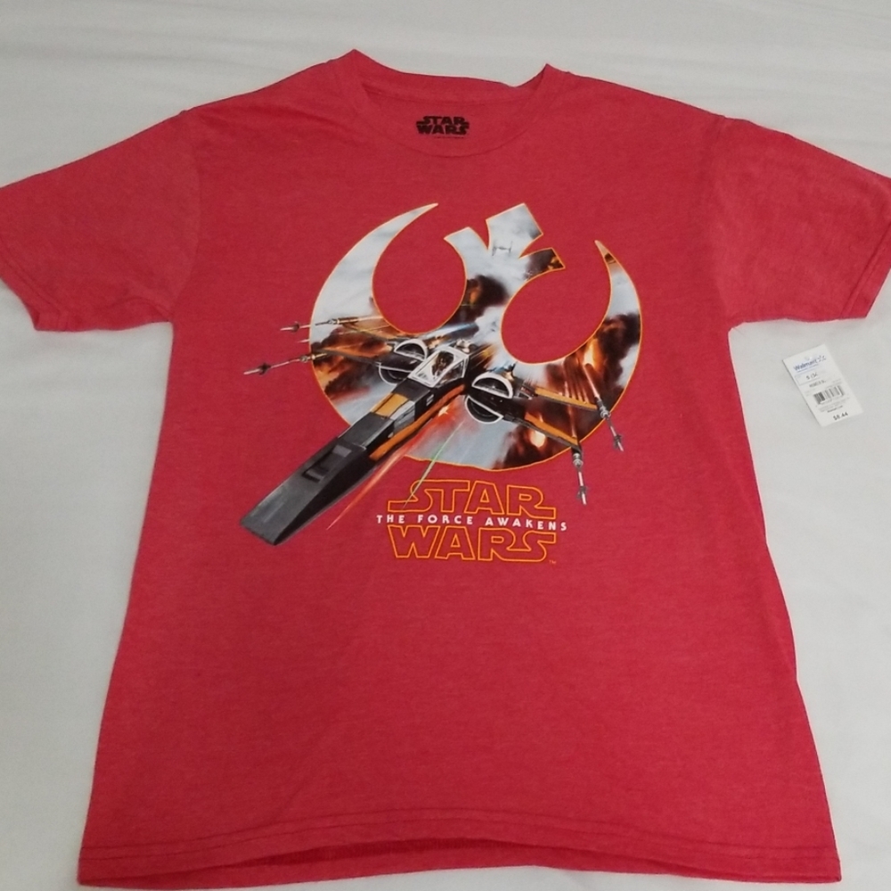 Star Wars Men's The Force Awakens Red T-Shirt New - Picture 1 of 3